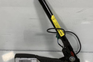 Pretensionneur de ceinture avant droit OPEL ASTRA H Photo n°1
