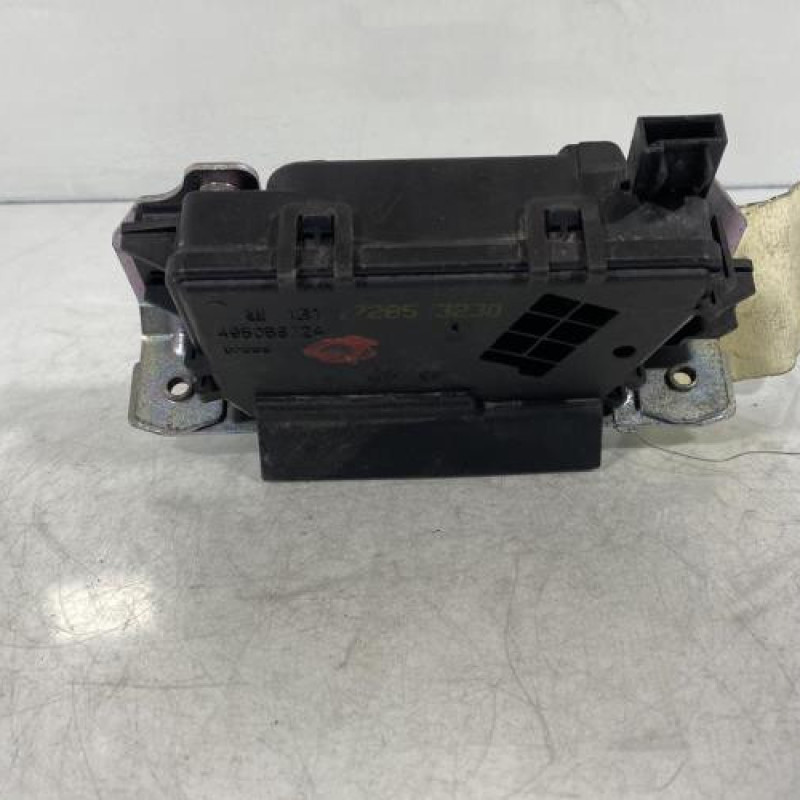 Serrure de coffre OPEL ASTRA H Photo n°3