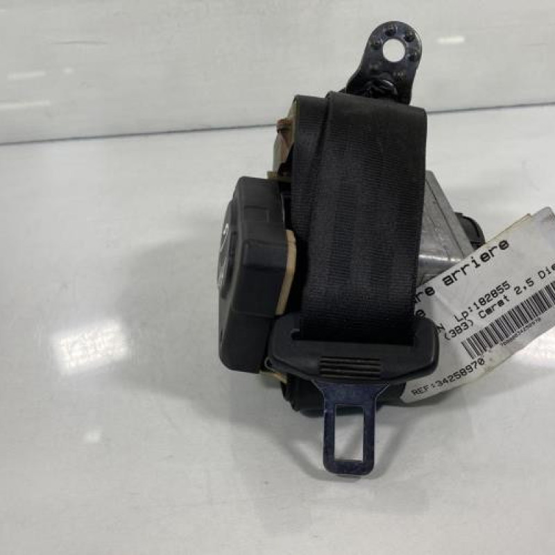 Pretensionneur de ceinture arriere gauche VOLKSWAGEN PASSAT 4 Photo n°2