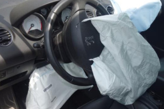 Serrure arriere droit PEUGEOT 308 1