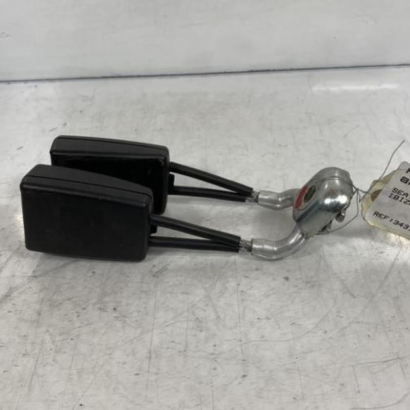 Attache ceinture arriere gauche SEAT IBIZA 4 Photo n°1