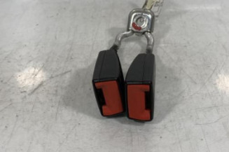 Attache ceinture arriere gauche SEAT IBIZA 4