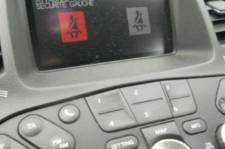 Serrure avant droit NISSAN PRIMERA 3