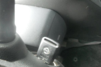 Serrure avant droit NISSAN PRIMERA 3