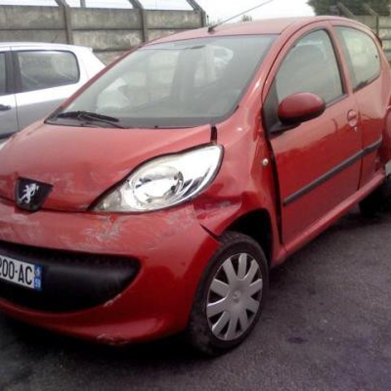 Pretensionneur de ceinture avant droit PEUGEOT 107 Photo n°4