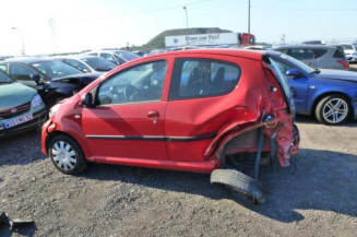 Pretensionneur de ceinture avant droit PEUGEOT 107