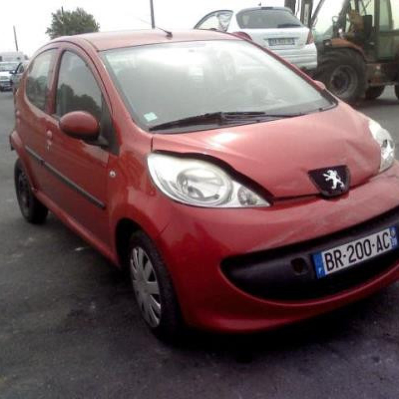 Pretensionneur de ceinture avant droit PEUGEOT 107 Photo n°6