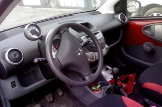 Pretensionneur de ceinture avant droit PEUGEOT 107