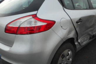 Pretensionneur de ceinture arriere gauche RENAULT MEGANE 3