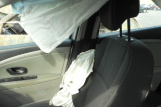 Pretensionneur de ceinture arriere gauche RENAULT MEGANE 3
