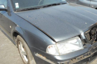 Feu arriere principal droit (feux) SKODA OCTAVIA 1