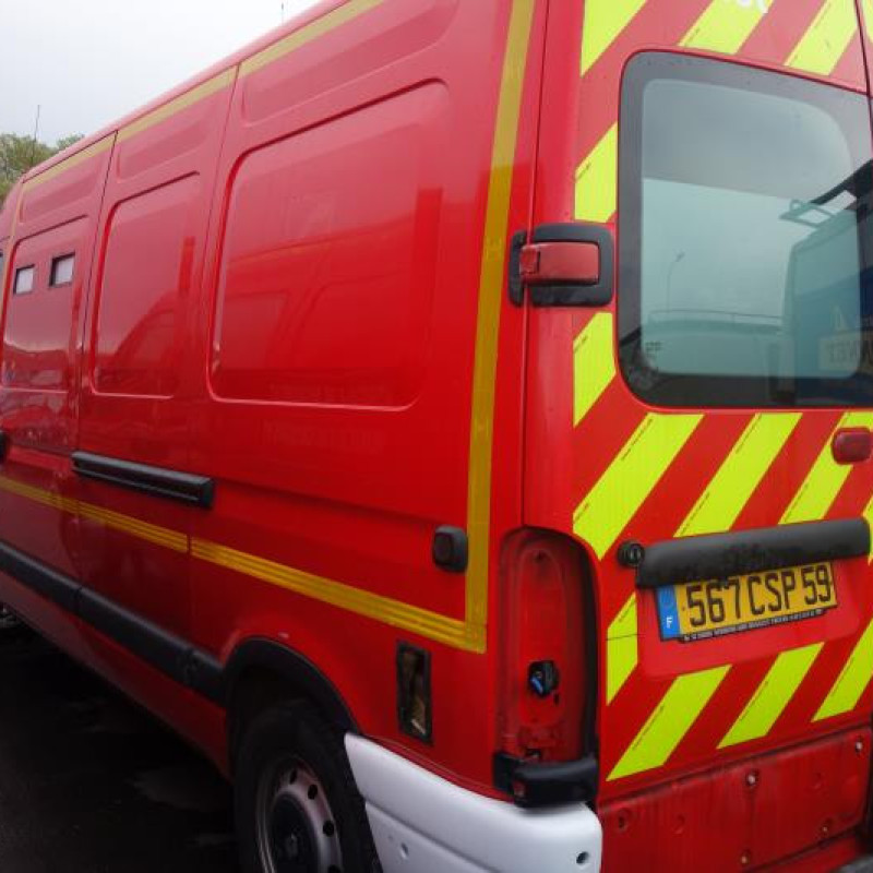 Aile avant gauche RENAULT MASTER 2 Photo n°6