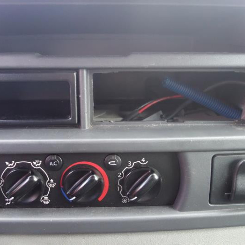 Aile avant gauche RENAULT MASTER 2 Photo n°9