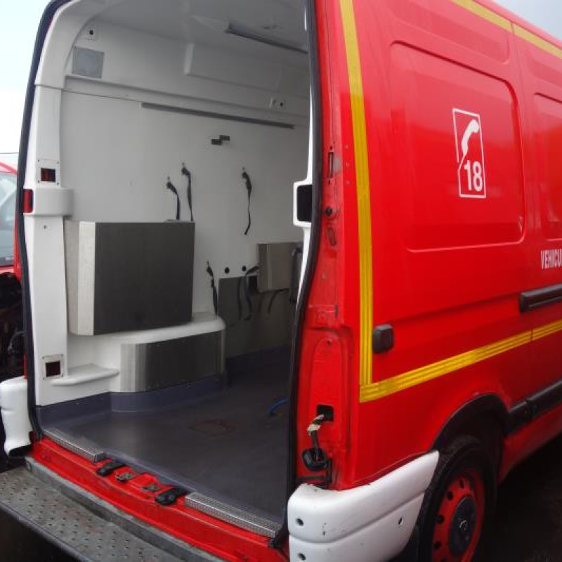 Crosse arriere droit RENAULT MASTER 2 Photo n°7