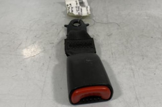 Attache ceinture arriere centrale OPEL ANTARA Photo n°1
