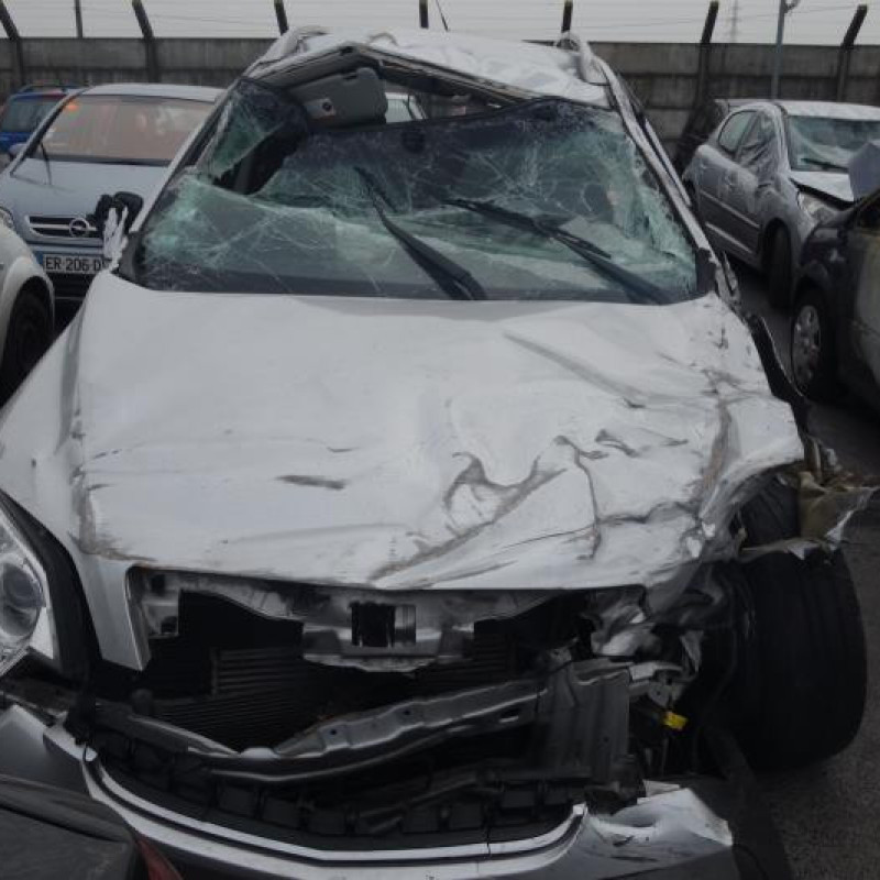 Boite a gants OPEL ANTARA Photo n°8