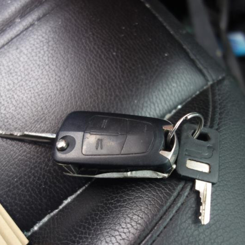Boite a gants OPEL ANTARA Photo n°12