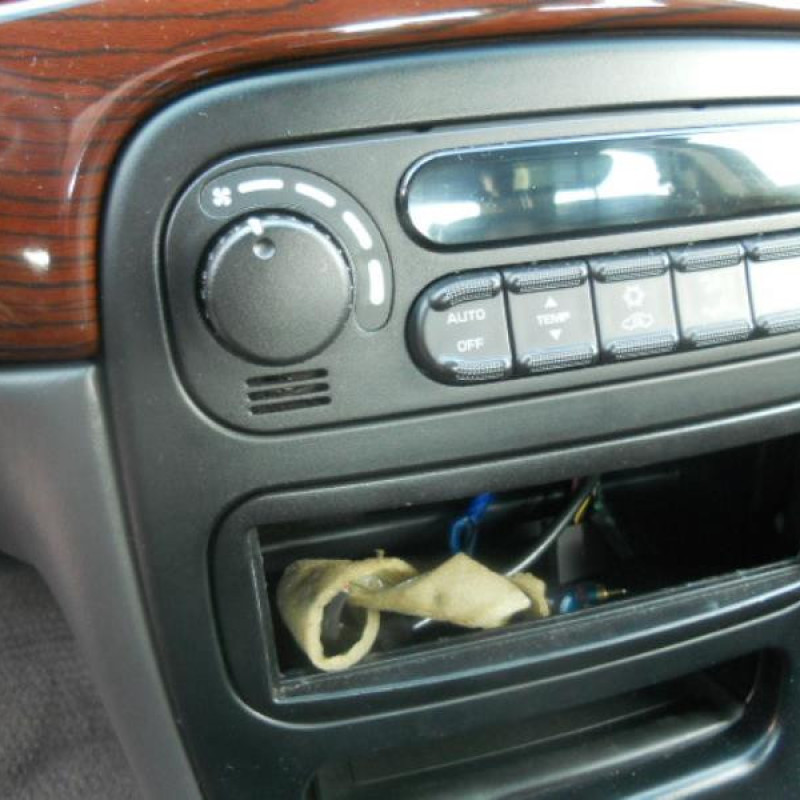 Porte avant gauche CHRYSLER 300M Photo n°10