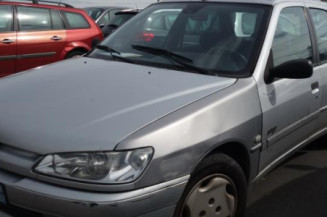 Serrure arriere droit PEUGEOT 306