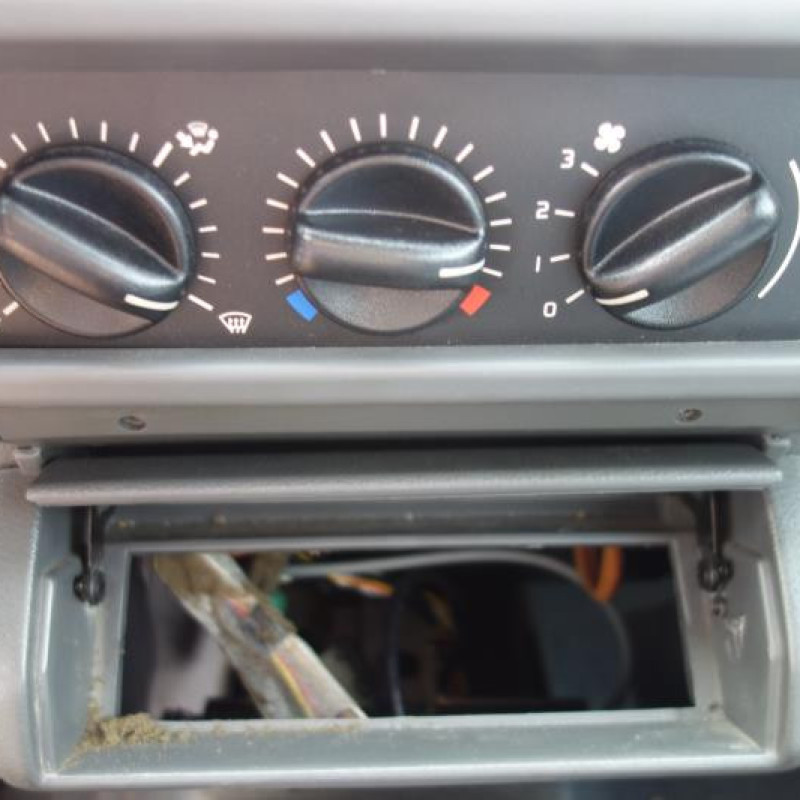 Porte arriere droit RENAULT CLIO 1 Photo n°8