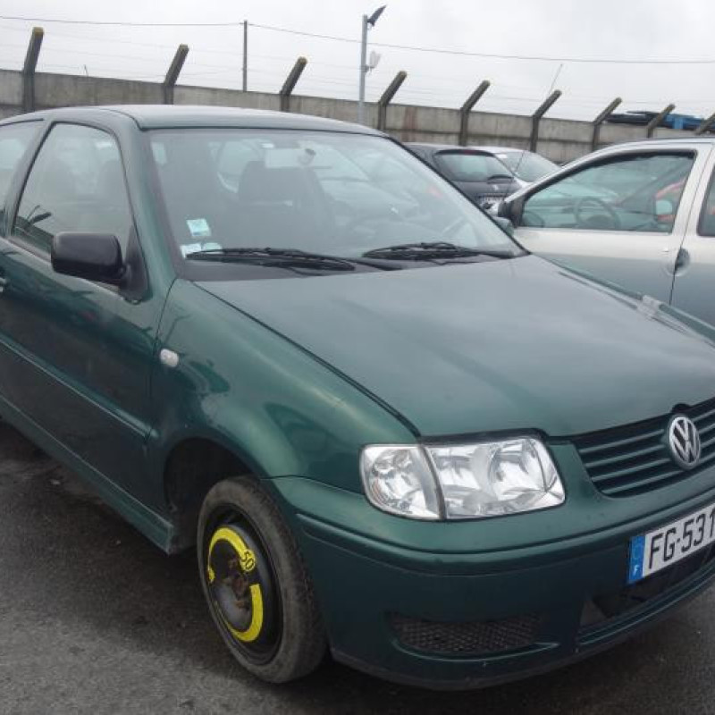 Pretensionneur de ceinture avant gauche VOLKSWAGEN POLO 3 Photo n°5