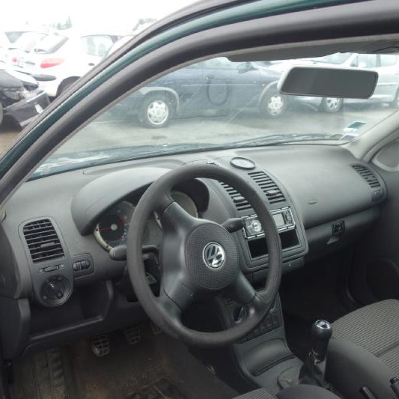 Pretensionneur de ceinture avant gauche VOLKSWAGEN POLO 3 Photo n°8