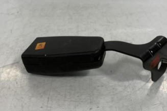 Attache ceinture arriere droit HYUNDAI COUPE 2 Photo n°1