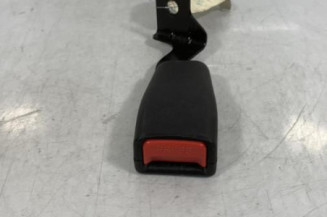 Attache ceinture arriere gauche HYUNDAI COUPE 2