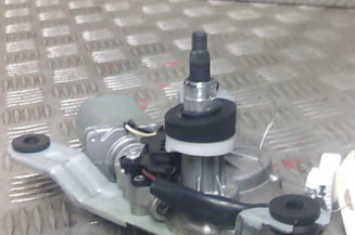 Moteur essuie glace arriere HYUNDAI COUPE 2 Photo n°1