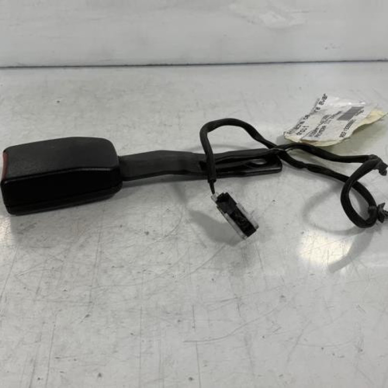 Attache ceinture avant droit NISSAN PRIMERA 4 Photo n°3