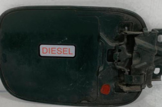 Trappe d'essence VOLVO V 40 1