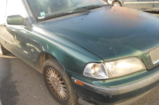 Trappe d'essence VOLVO V 40 1