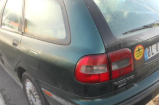 Trappe d'essence VOLVO V 40 1