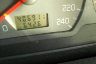 Trappe d'essence VOLVO V 40 1