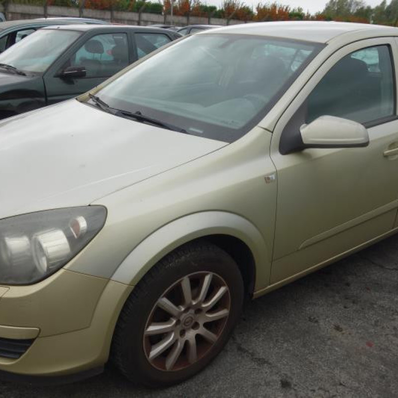 Ceinture arriere gauche OPEL ASTRA H Photo n°4