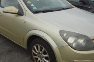 Ceinture arriere gauche OPEL ASTRA H