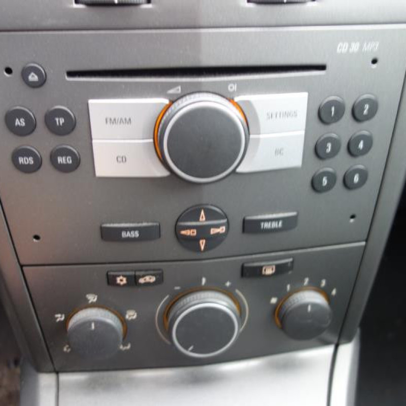 Ceinture arriere gauche OPEL ASTRA H Photo n°9