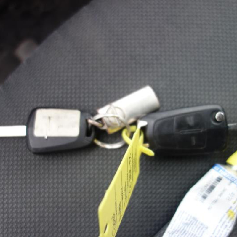 Ceinture arriere gauche OPEL ASTRA H Photo n°11