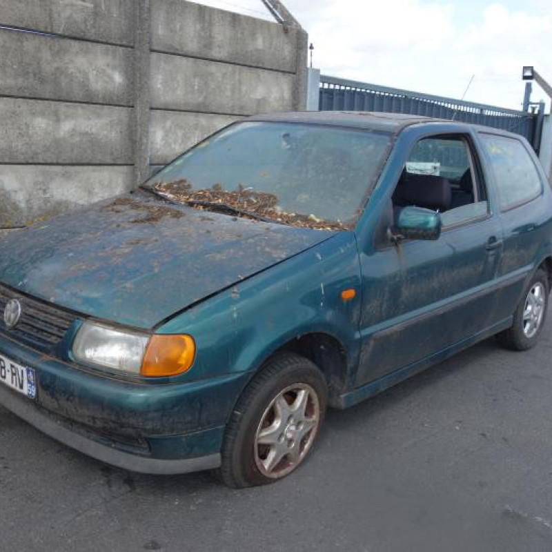 Feu arriere principal gauche (feux) VOLKSWAGEN POLO 3 Photo n°3
