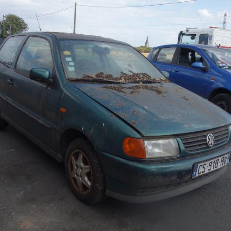 Feu arriere principal gauche (feux) VOLKSWAGEN POLO 3 Photo n°4