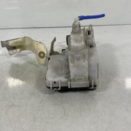 Serrure avant droit VOLKSWAGEN POLO 3