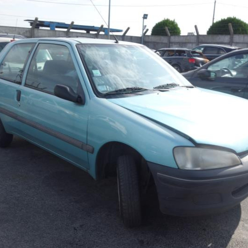 Aile avant droit PEUGEOT 106 Photo n°2