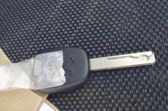 Pretensionneur de ceinture avant droit PEUGEOT 207