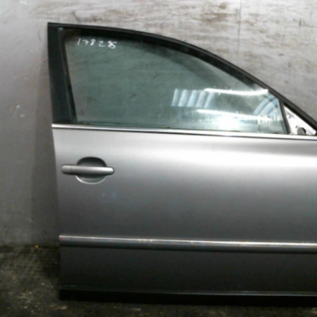 Porte avant droit VOLKSWAGEN PASSAT 4 Photo n°1