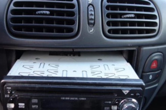 Pretensionneur de ceinture avant droit RENAULT MEGANE 1