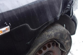 Attache ceinture arriere droit OPEL CORSA D