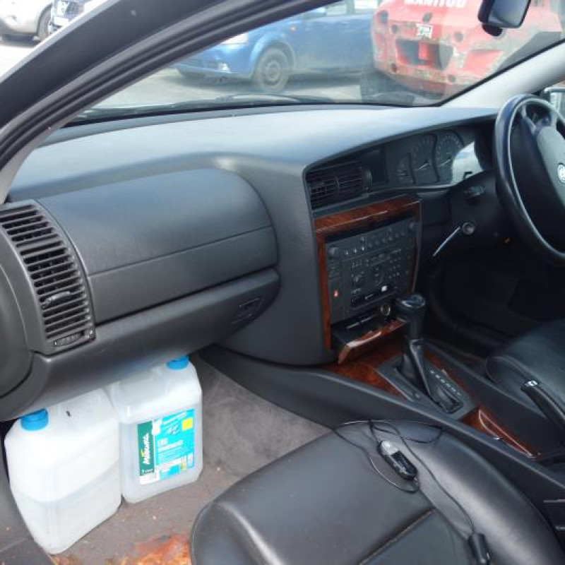 Malle/Hayon arriere OPEL OMEGA B Photo n°5