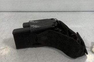 Attache ceinture arriere droit RENAULT MEGANE 1