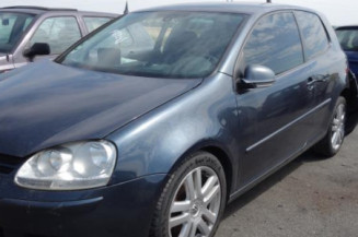 Feu arriere secondaire gauche (feux) VOLKSWAGEN GOLF 5