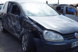 Feu arriere secondaire gauche (feux) VOLKSWAGEN GOLF 5